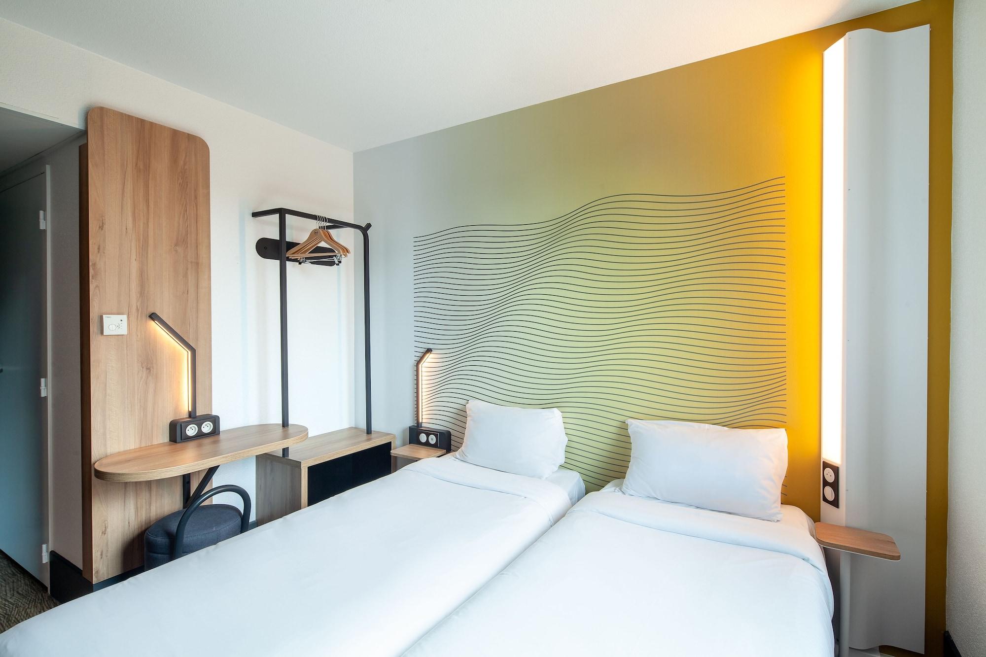 B&B Hotel Paris Porte Des Lilas Εξωτερικό φωτογραφία