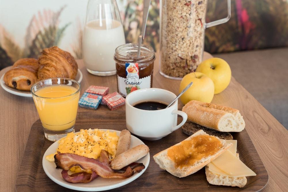 B&B Hotel Paris Porte Des Lilas Εξωτερικό φωτογραφία