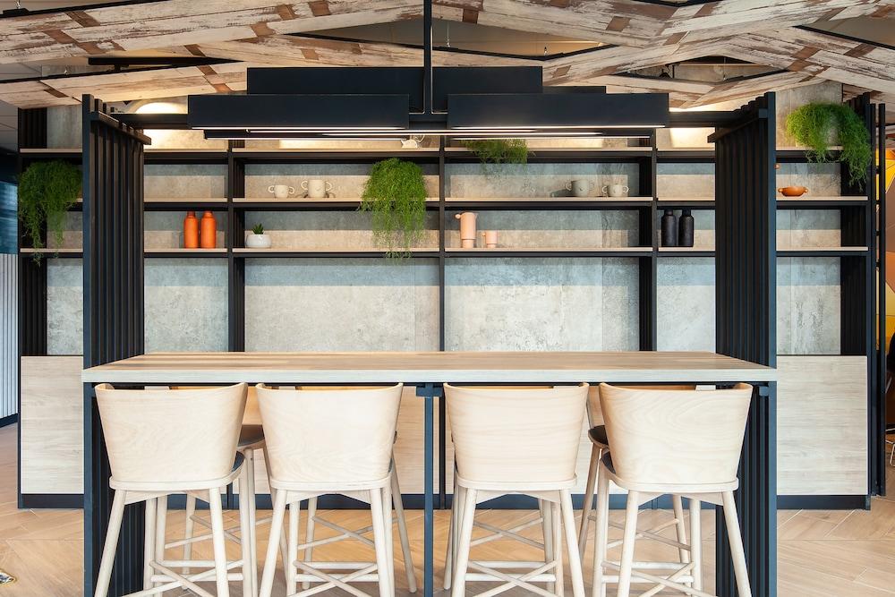 B&B Hotel Paris Porte Des Lilas Εξωτερικό φωτογραφία